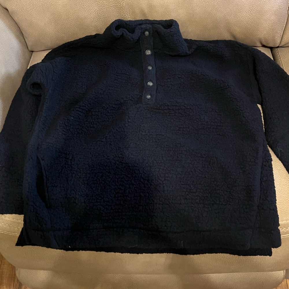 Aerie Sherpa buttoned pullover! Navy: 1 medium, Cream: 1 medium, 2 smallll